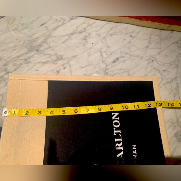 🔴RITZ CARLTON NWOT FABRIC LARGE TOTE🔴EXCELLENT CONDITION!! - Picture 5 of 8